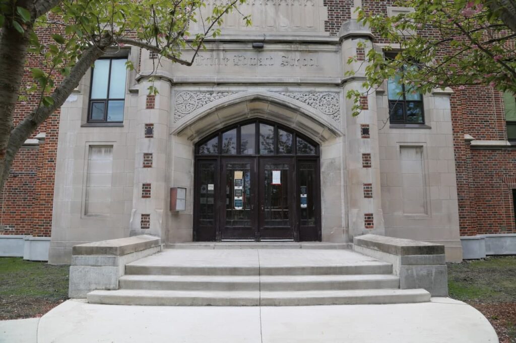 Prince Edward Public School JP Thomson Architects Ltd